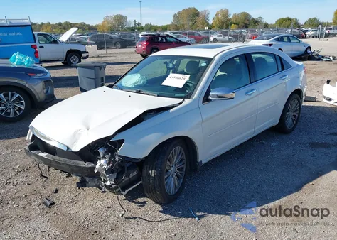2011 Chrysler 200 Limited from USA, damaged, VIN 1C3BC2FG3BN505413